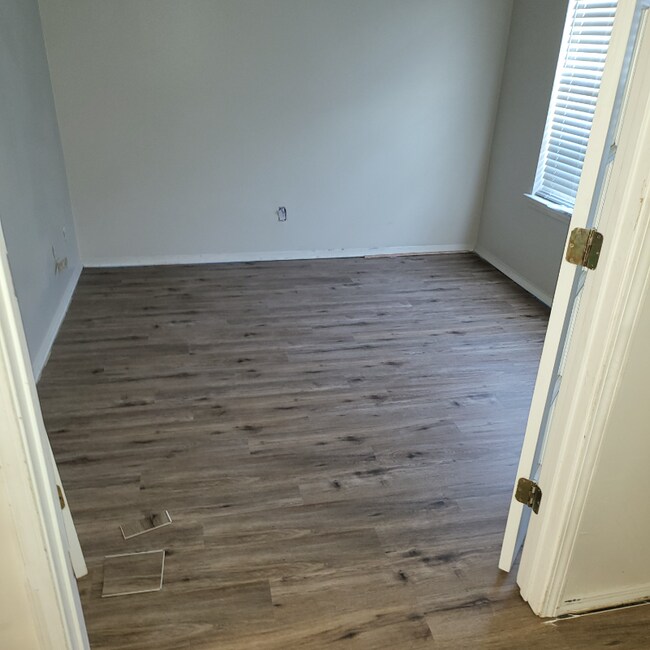Building Photo - 1 Godley Park Way