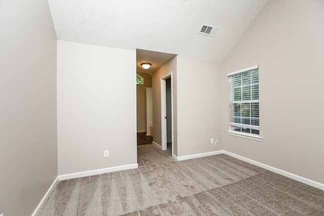 Building Photo - 309 Stones Throw Dr
