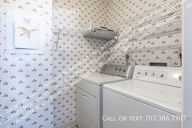 Building Photo - 1765-A S Hayes St