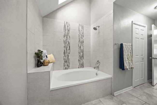 Building Photo - 8330 Fathom Cir