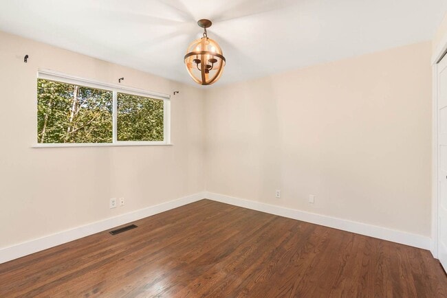 Building Photo - Completely Remodeled Kenmore Home with Two...