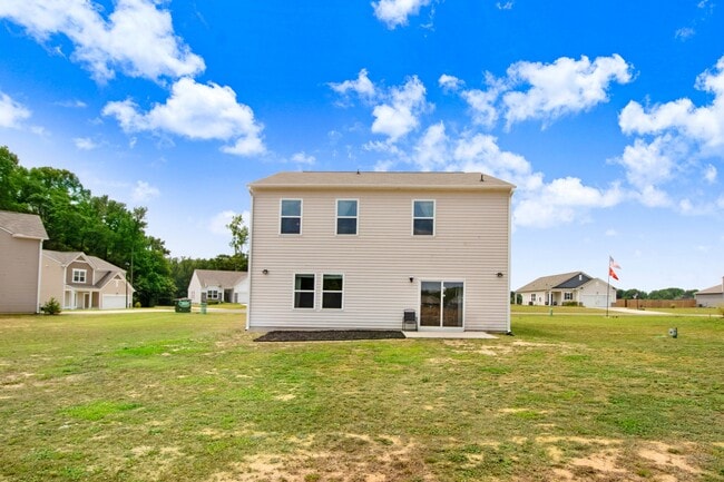 Building Photo - 307 Kenison Way