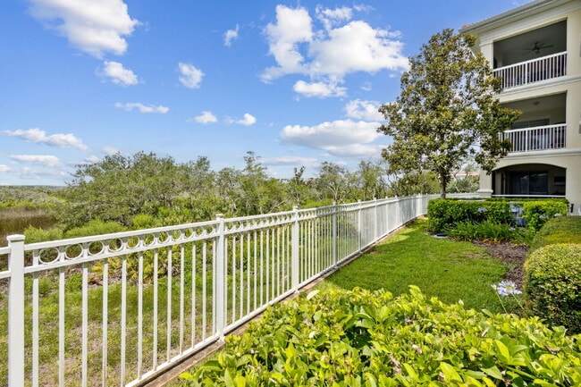 Building Photo - Fully Furnished 3/3 Ocean Grande Condo