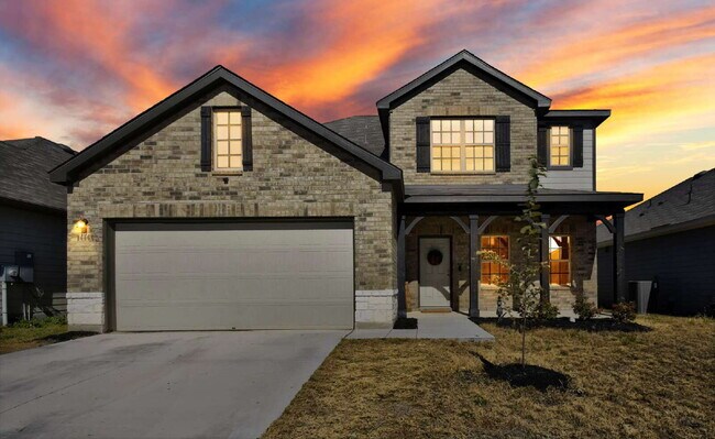 Building Photo - Spacious 4-Bedroom Rental in Trails at Culebra with Community Amenities