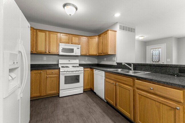 Building Photo - 13033 Turnberry