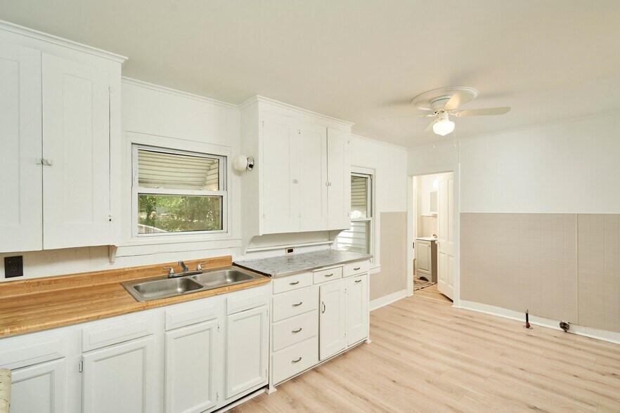 Building Photo - 221 Mulberry St