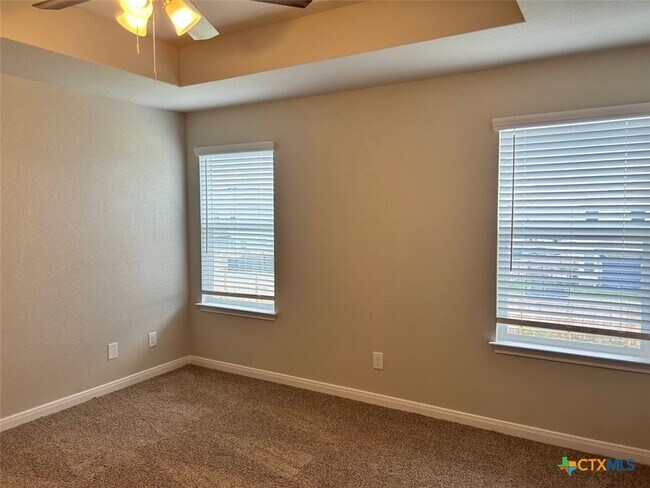 Building Photo - 3414 Lindsay Ln