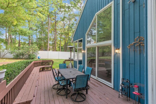Building Photo - 209 Shady Knoll Ln