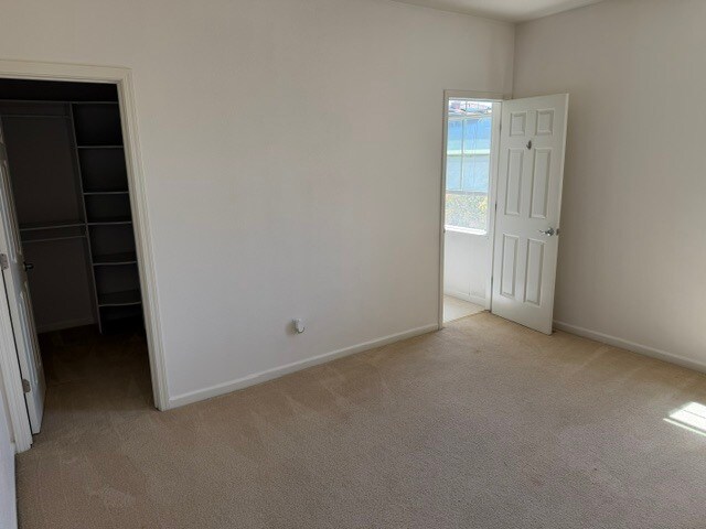 Building Photo - 1832 Rioja St