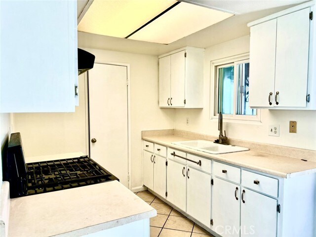 Building Photo - 126 N Lassen Pl