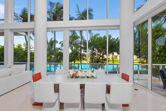 Building Photo - 1000 S Ocean Blvd