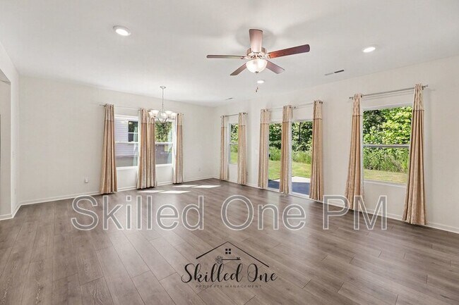 Building Photo - 17 Stardust Trl