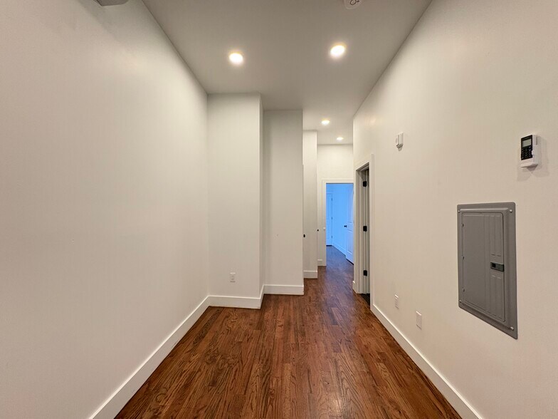 Building Photo - 48 Bergen Ave