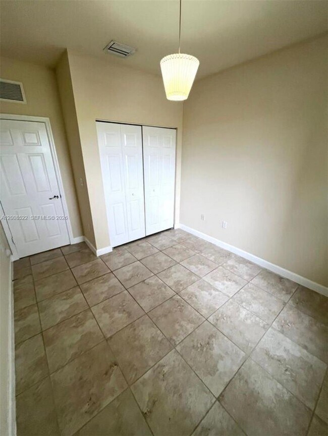 Building Photo - 9401 SW 172nd Ave