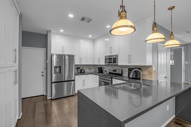Building Photo - 26 Scarlet Woods Ct