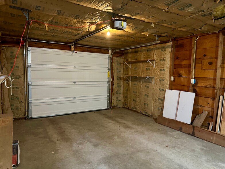 Building Photo - 114 Taulman St