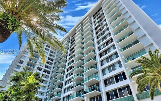Building Photo - 1000 West Dr