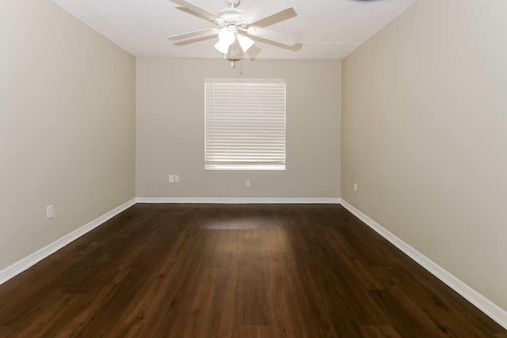 Building Photo - 12996 Meadowbreeze Dr