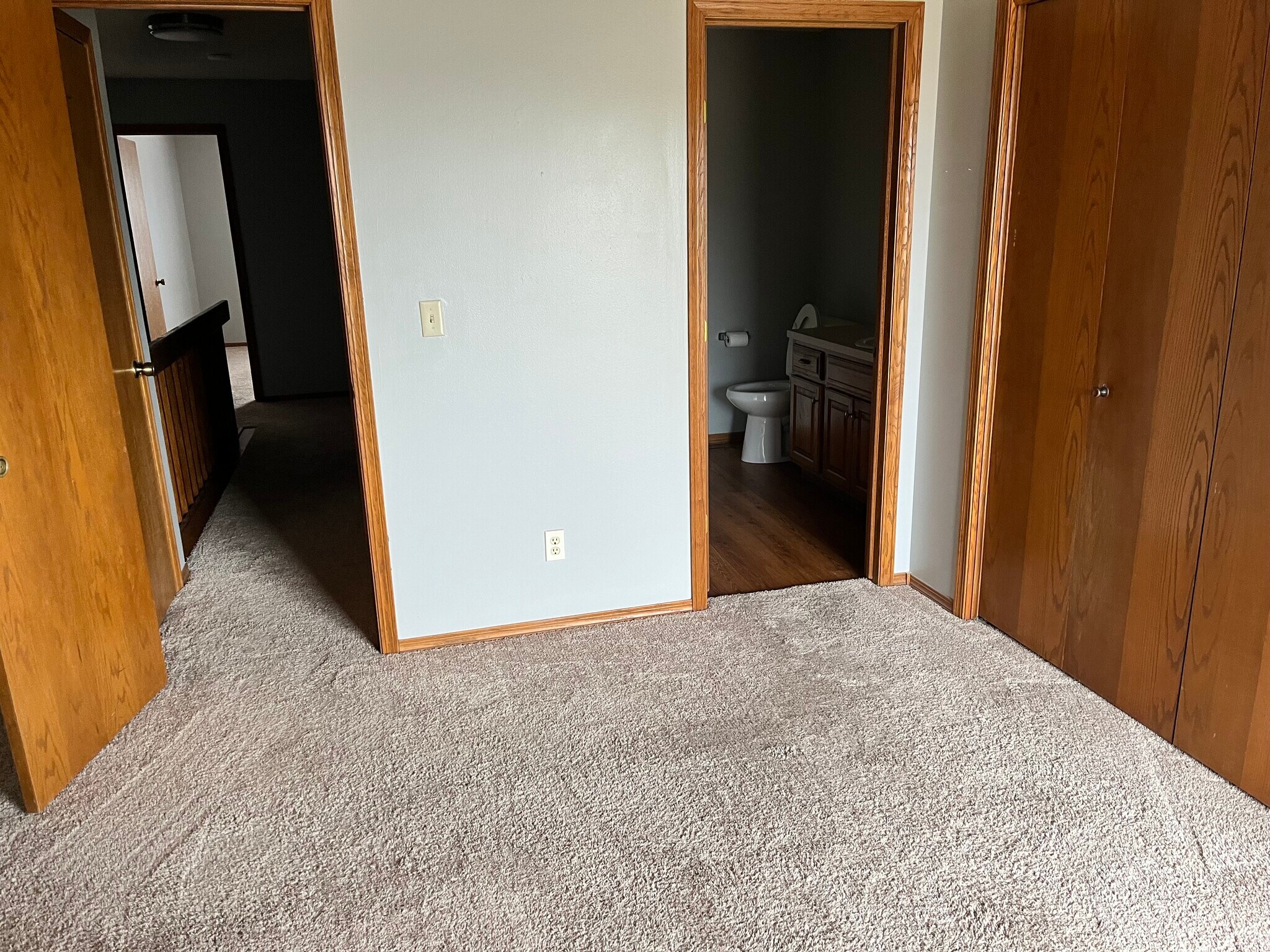 Bedroom 1 & Bath - 101 S Rock Rd