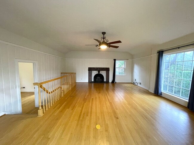 Building Photo - Portland Heights Home with Forest Views and Stunning Updates