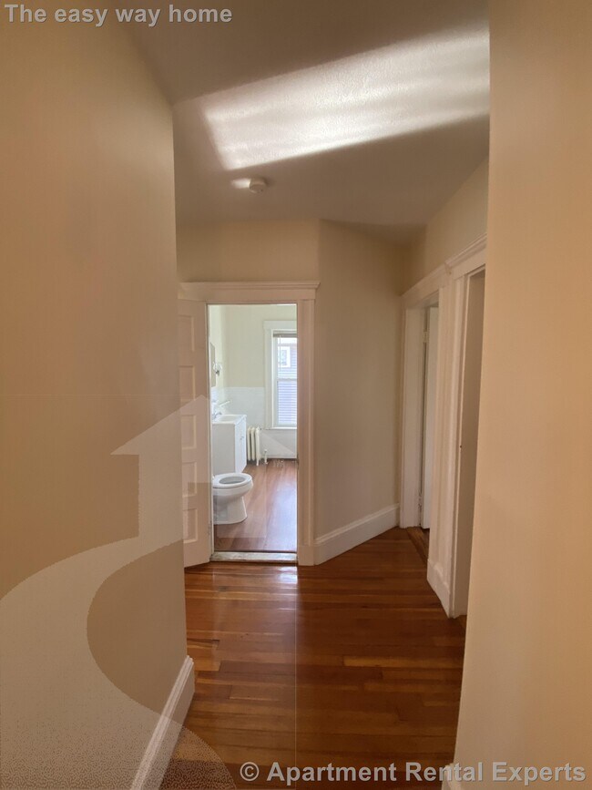 Building Photo - 42 Wilson Ave