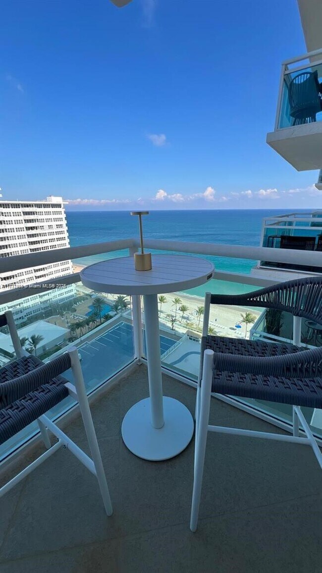 Building Photo - 3900 Galt Ocean Dr