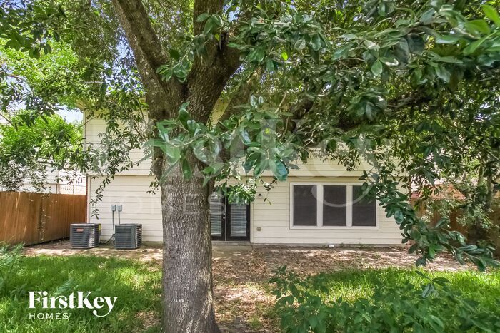 Building Photo - 7811 Cedar View St