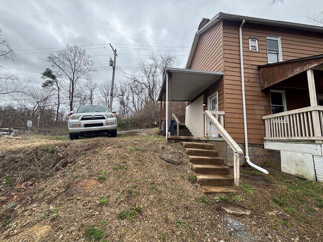 Building Photo - Spring Into Homeownership This April! Looking for a fresh start this Spring?