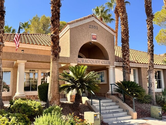 Building Photo - Quaint Home in the Beautiful Desert Shores Community!