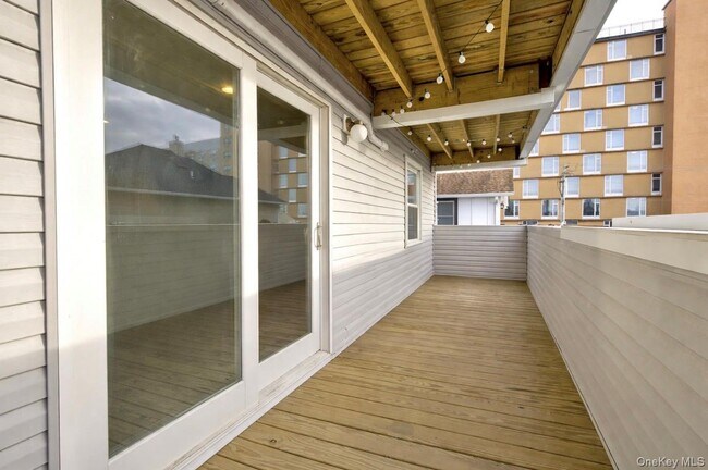 Building Photo - 61 Neptune Blvd