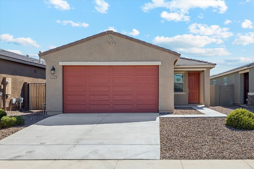 Primary Photo - 4331 W Allen St