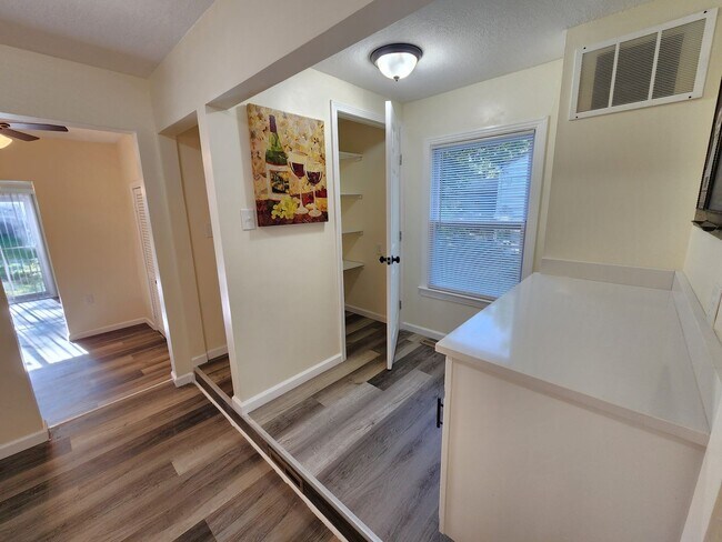Building Photo - Beautiful remodeled 3BR, 1.5 Bth with garage and fenced backyard with newer stainless appliances