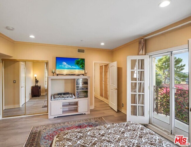 Building Photo - 2258 Gloaming Way