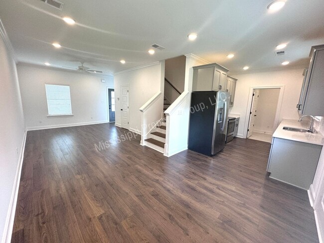 Building Photo - 3BR/3.5BA For Rent