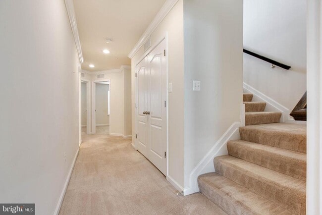 Building Photo - 7048 Foxton Way