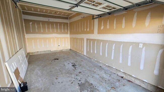 Building Photo - 51 Farrah Dr