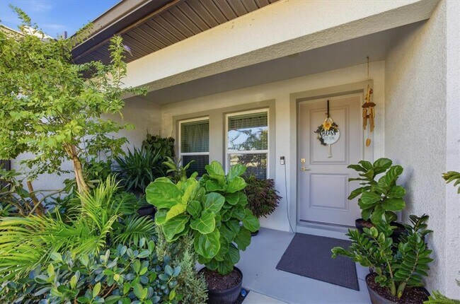 Building Photo - 12025 Saragossa Ln
