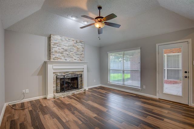 Building Photo - 5501 Gateway Ln
