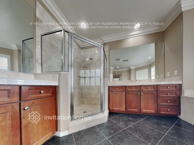 Building Photo - 9203 Bronze River Ave