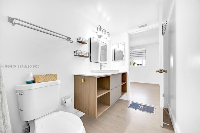 Building Photo - 8343 Lake Dr