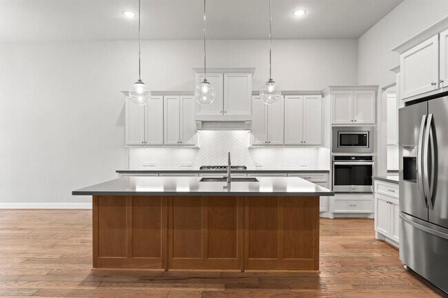 Building Photo - 40 Venetia Grove Dr