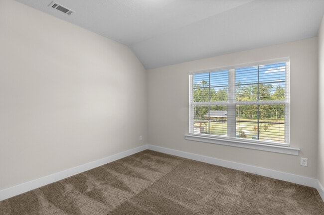 Building Photo - 721 Ronaldsay Rd