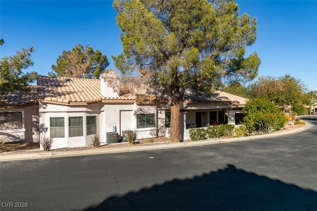 Building Photo - 224 Garfield Dr