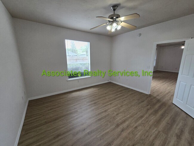 Building Photo - 3/2 Beauty in Turkey Creek