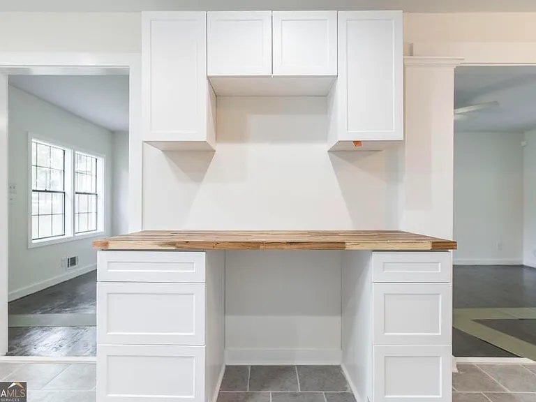 Building Photo - 201 Sherman St