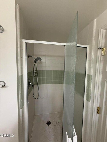 Building Photo - 620 Trueno Ave