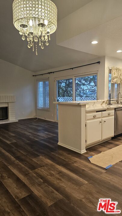 Building Photo - 3851 Amberly Dr