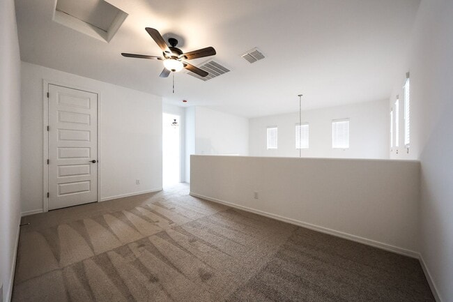 Building Photo - 3 Bedroom + Den and Loft in Aloravita Community