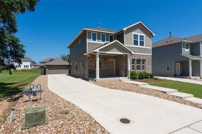 Building Photo - 1732 Lakota Ln