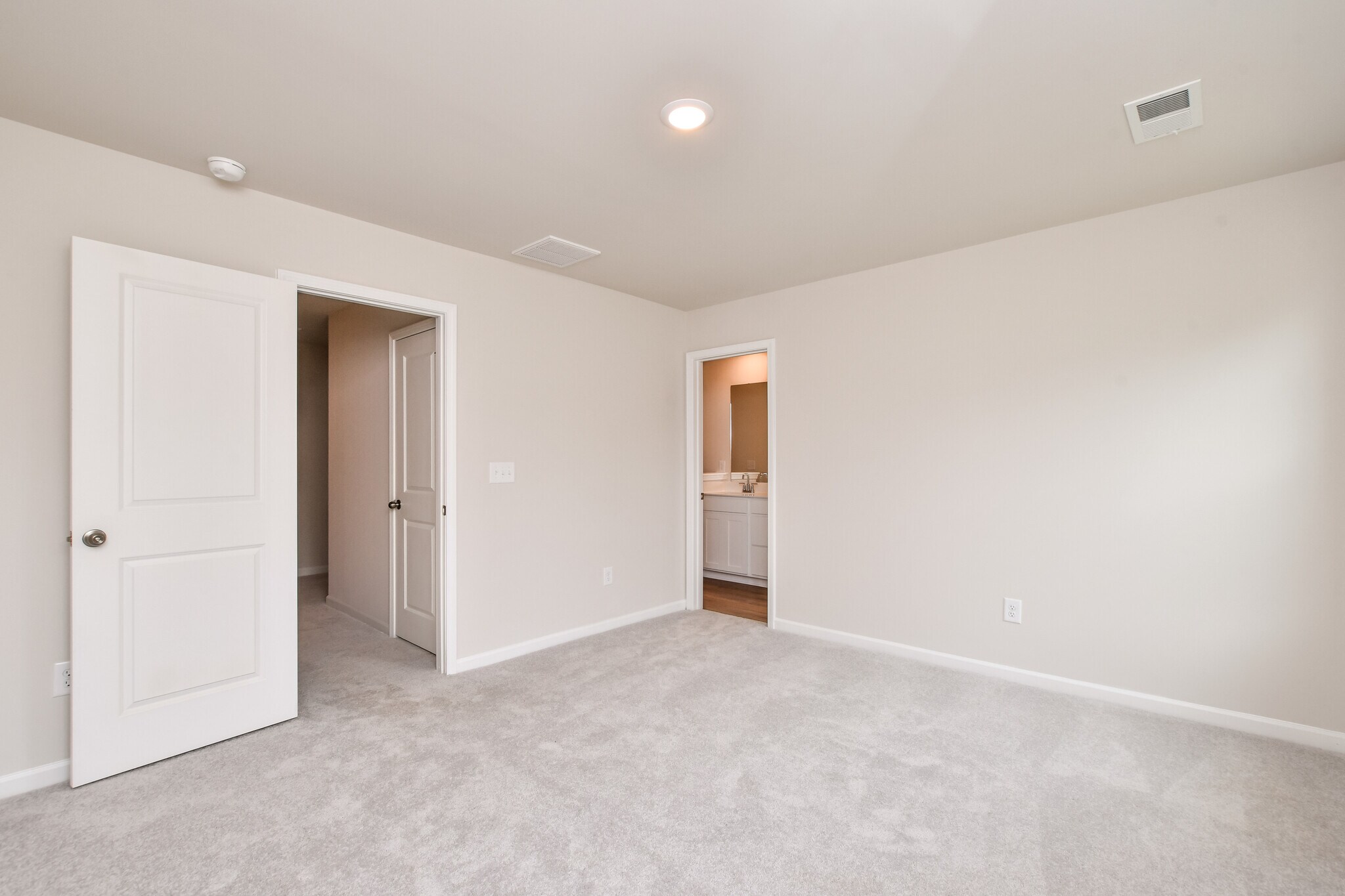 Building Photo - 717 McKissick Dr